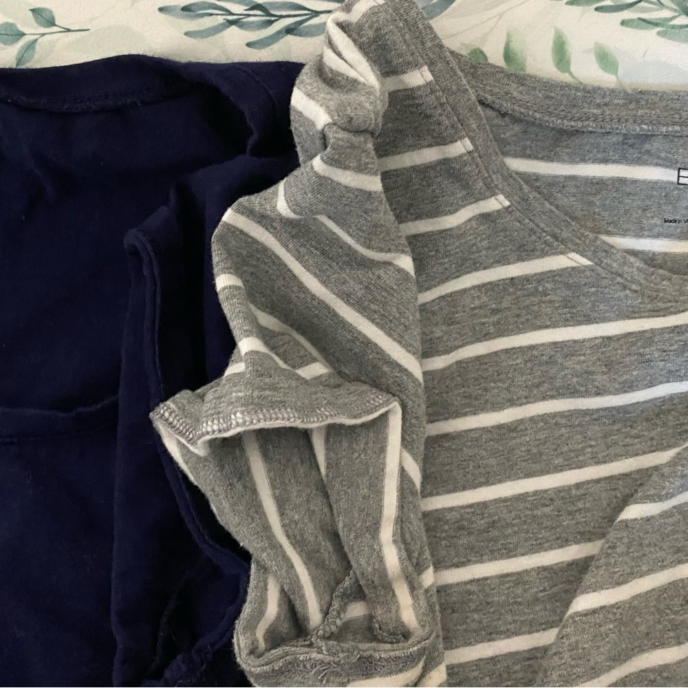 Maternity shirts - Picture 2 of 5